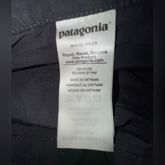 Patagonia black tie front shorts with back zipper pocket. Size 8. GUC - Picture 8 of 11